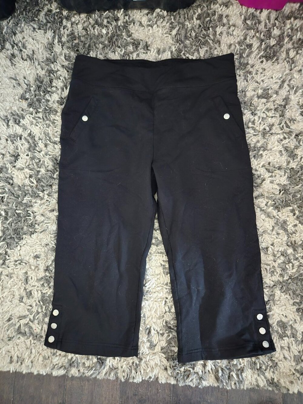 Danskin Now Side Pocket Cropped Yoga Pants | Size Large | Black